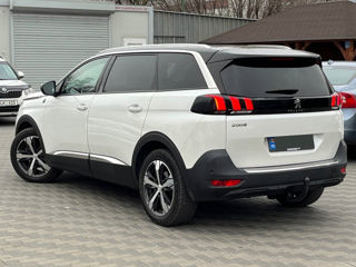 Peugeot 5008 foto 3