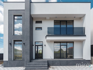 Se vinde casă în stil Hi-Tech pe str. Mihai Eminescu, Cruzești, Chișinău