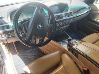 BMW 7 Series foto 7