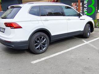 Volkswagen Tiguan foto 3