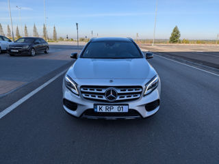 Mercedes GLA foto 2