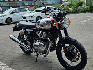 Royal Enfield Interceptor 650 ABS foto 3