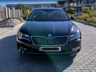 Skoda Superb foto 2