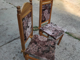 12 scaune din lemn natural aduse din Elveţia , starea perfectă , foarte pastrate . foto 5