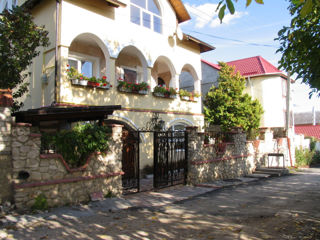 Vând casa, loc pitoresc foto 3