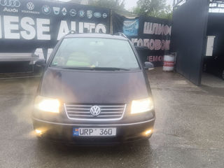 Volkswagen Sharan foto 8