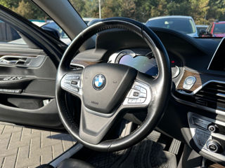 BMW 7 Series foto 10