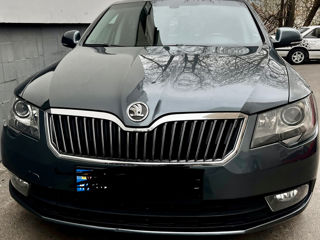 Skoda Superb фото 2