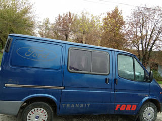 Ford Tranzit foto 5