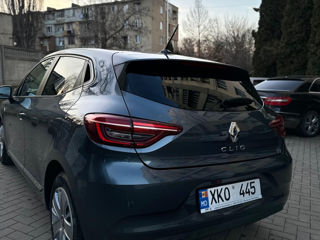 Renault Clio фото 2