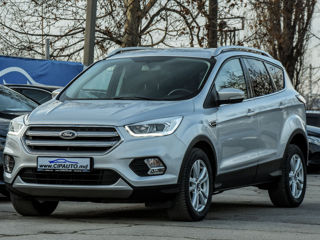 Ford Kuga foto 1