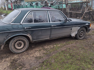 Mercedes Series (W123) foto 10