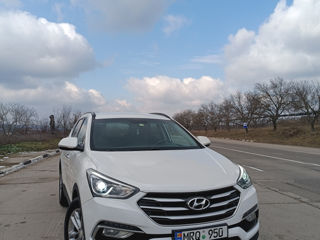 Hyundai Santa FE foto 0