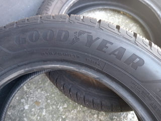 215 60 R17 Goodyear foto 5