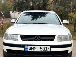 Volkswagen Passat foto 2