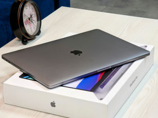 MacBook Pro 15 Retina 2019 (Core i7 9750H/16Gb Ram/512Gb SSD/Radeon Pro 555X/15.4" Retina) foto 13