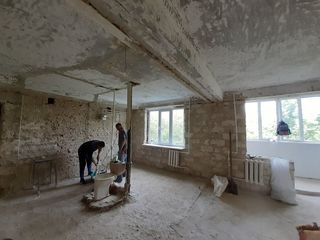 Демонтаж стен стяжки бетоновырубка  demolare demontaj evacuare cu sacii nostri