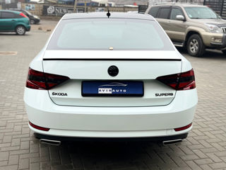 Skoda Superb foto 6