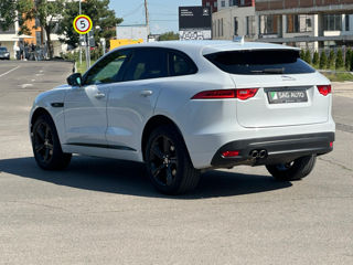 Jaguar F-PACE foto 2