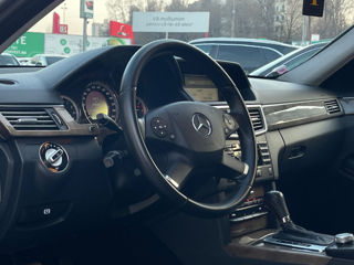 Mercedes E-Class foto 14