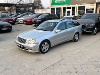 Mercedes C-Class foto 3