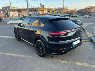 Porsche Cayenne Coupe foto 4