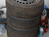 Продам 4 зимние шины с дисками Winter 195/65R15 в идиальном состояни срочна!