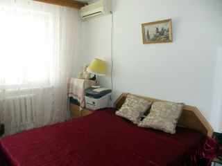 Ciocana, apartament cu 2 odai,Mircea cel Batrin --200 euro foto 5