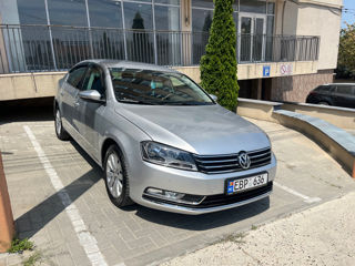 Volkswagen Passat foto 3