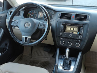 Volkswagen Jetta foto 13