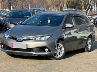 Toyota Auris foto 1