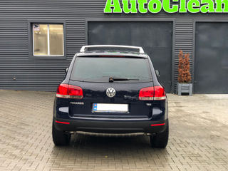 Volkswagen Touareg foto 5