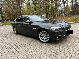 BMW 5 Series foto 3