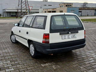 Opel Astra foto 4