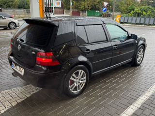 Volkswagen Golf foto 6