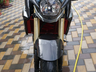 Suzuki GSR 750 Freegum foto 4