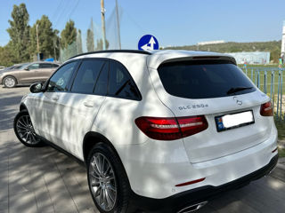 Mercedes GLC foto 3