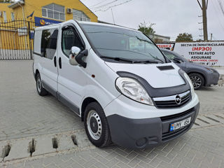 Opel Vivaro foto 3