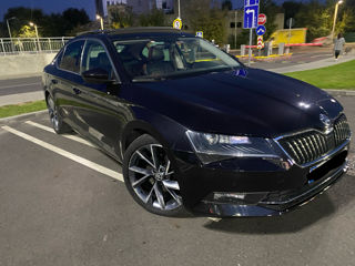 Skoda Superb foto 1