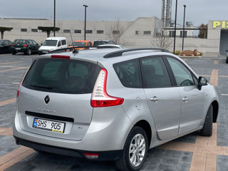 Renault Grand Scenic foto 3