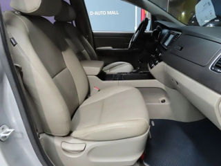 KIA Carnival foto 19