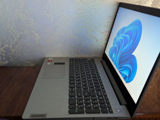 Lenovo IdeaPad 3 15ADA05 foto 2