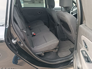 Renault Grand Scenic foto 9