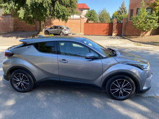 Toyota C-HR foto 4