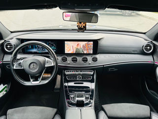 Mercedes E-Class foto 5