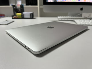 MacBook Pro 15, 2018/ 6 X core i7/ 16gb Ram/ 512gb SSD/ Pro 560X 4gb (În Rate cu 0%) foto 9