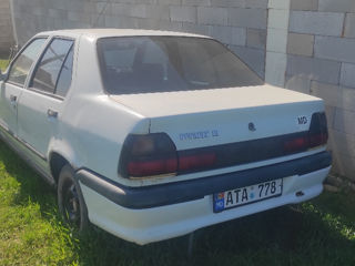 Renault 19