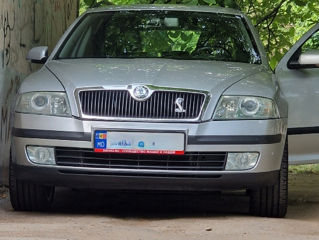 Skoda Octavia foto 1