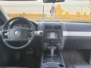 Volkswagen Touareg foto 8