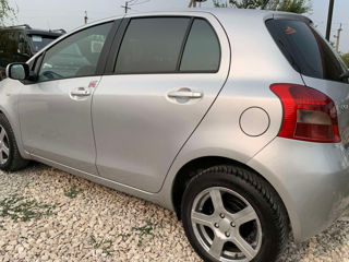 Toyota Yaris foto 4